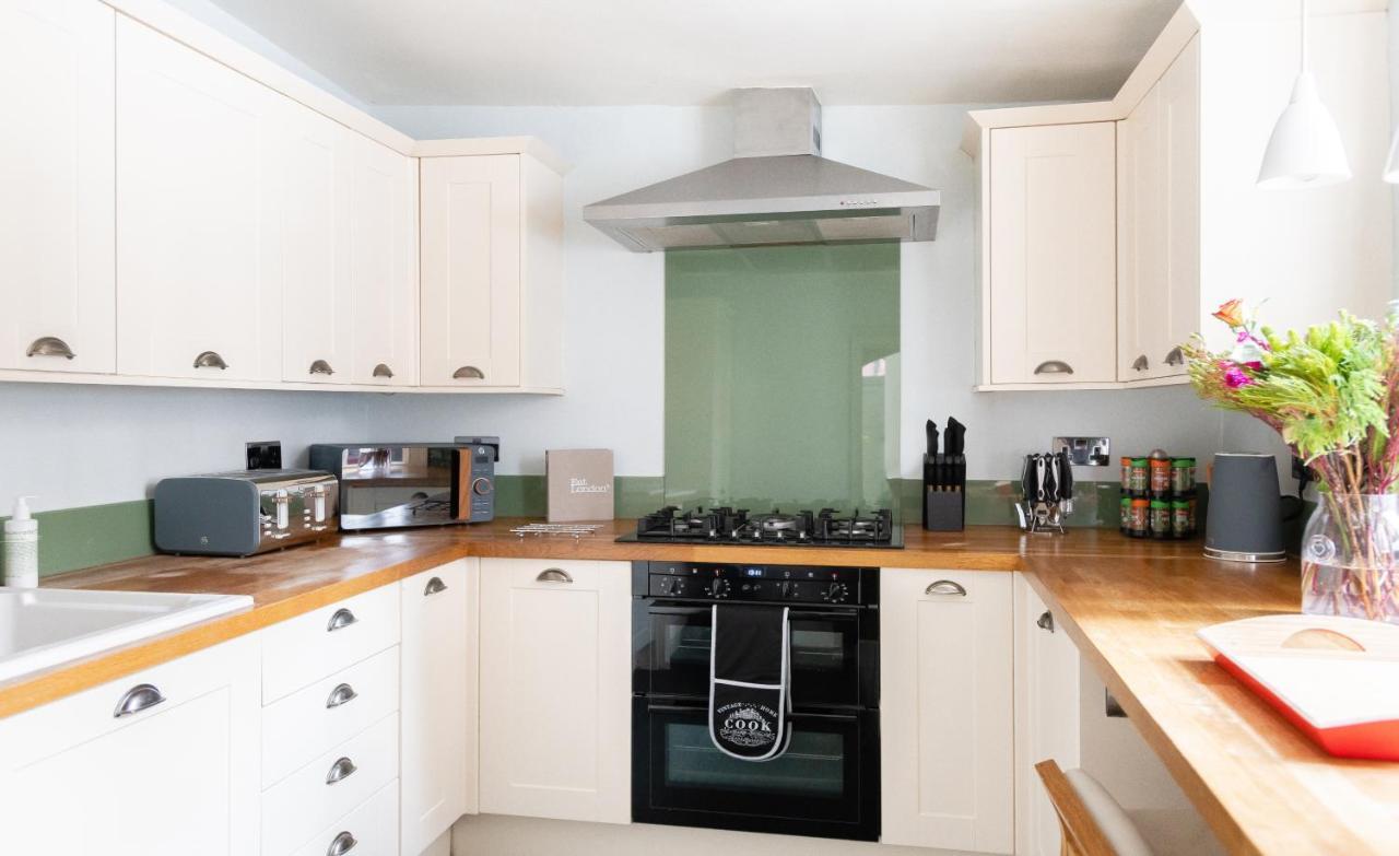 The Euston Square Escape - Modern And Central 4Bdr Home London Exterior photo